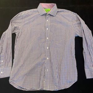 Men’s collared dress shirt